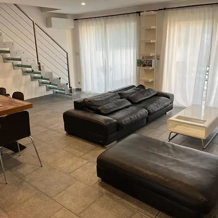Maison Carrobe Villa